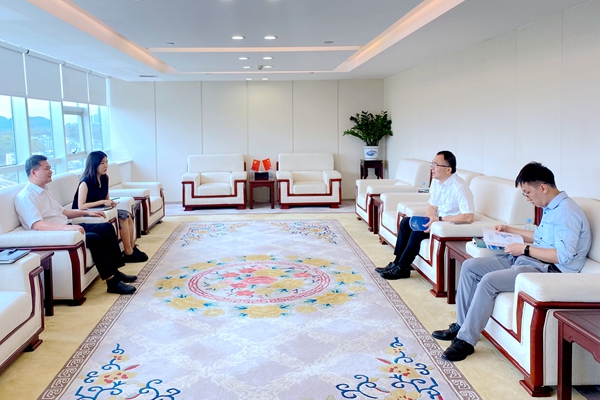 中小擔(dān)保與進(jìn)出口銀行廣西分行、郵儲(chǔ)銀行廣西區(qū)分行洽談業(yè)務(wù)合作